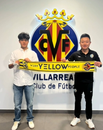 开云-10次首发3球6助！刘凯源发文：刚来真是怕踢不上球，坚持了下来