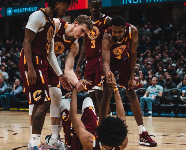 开云在线-塞克斯顿与加兰将临续约 骑士今夏迎来关键休赛期